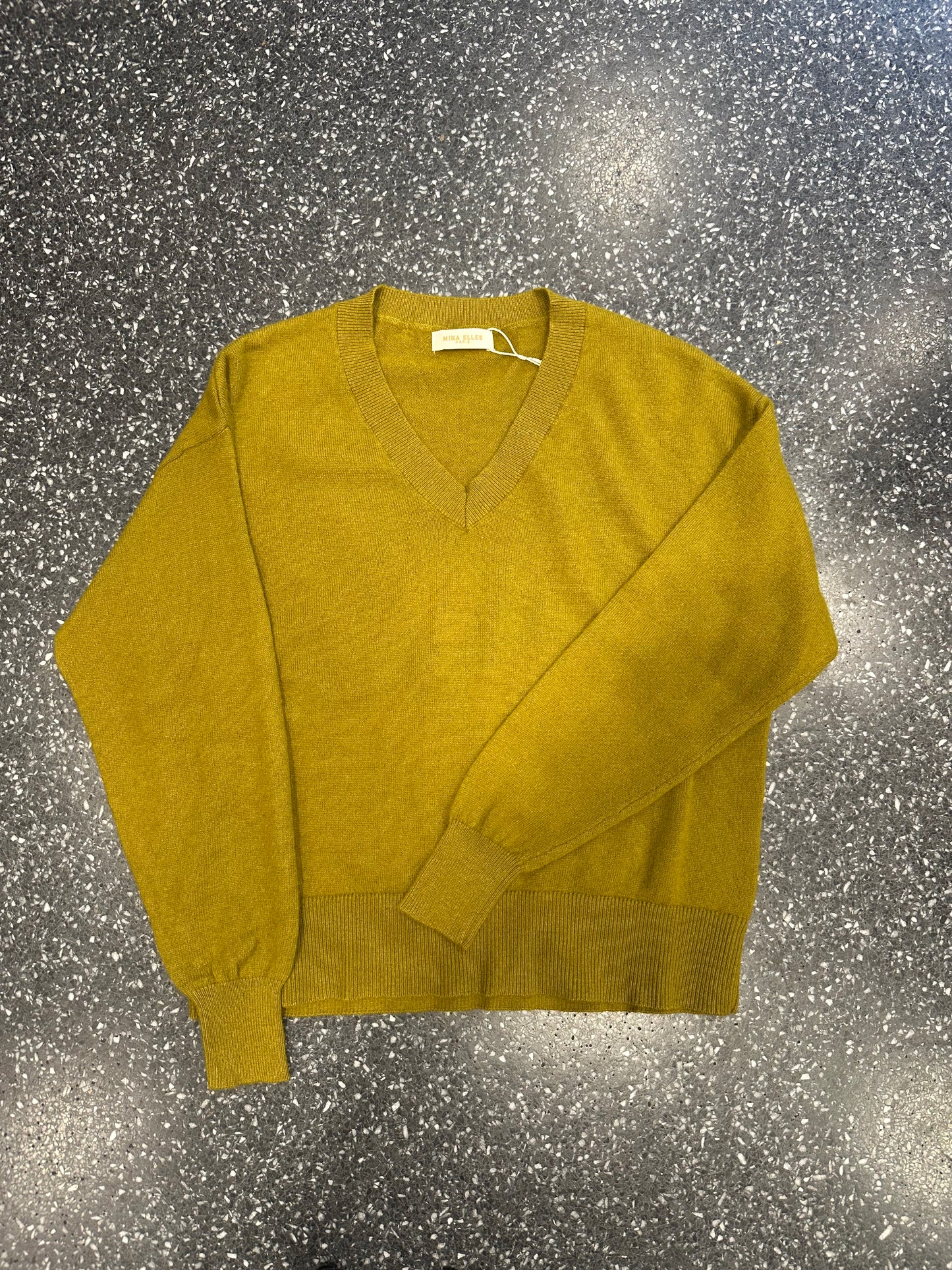 Pull en racoon et laine col V