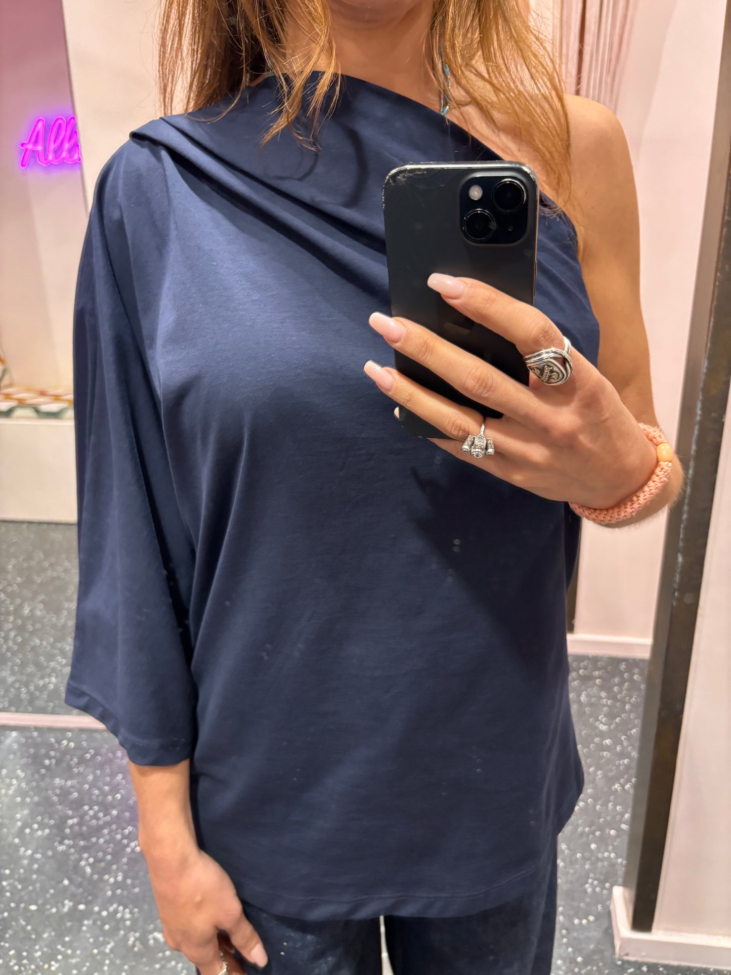 T-shirt uni une manche