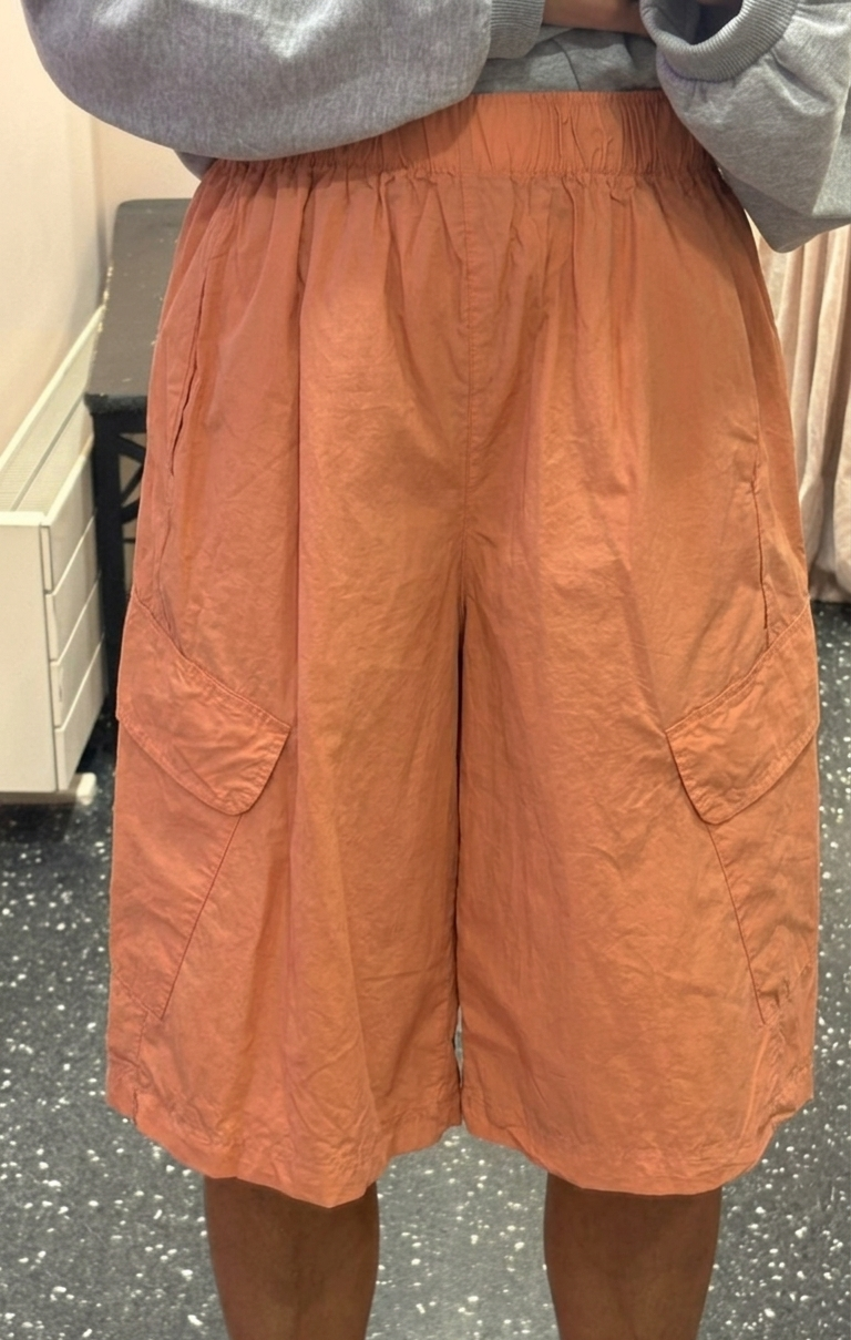 JOHANNA - Bermuda cargo parachute
