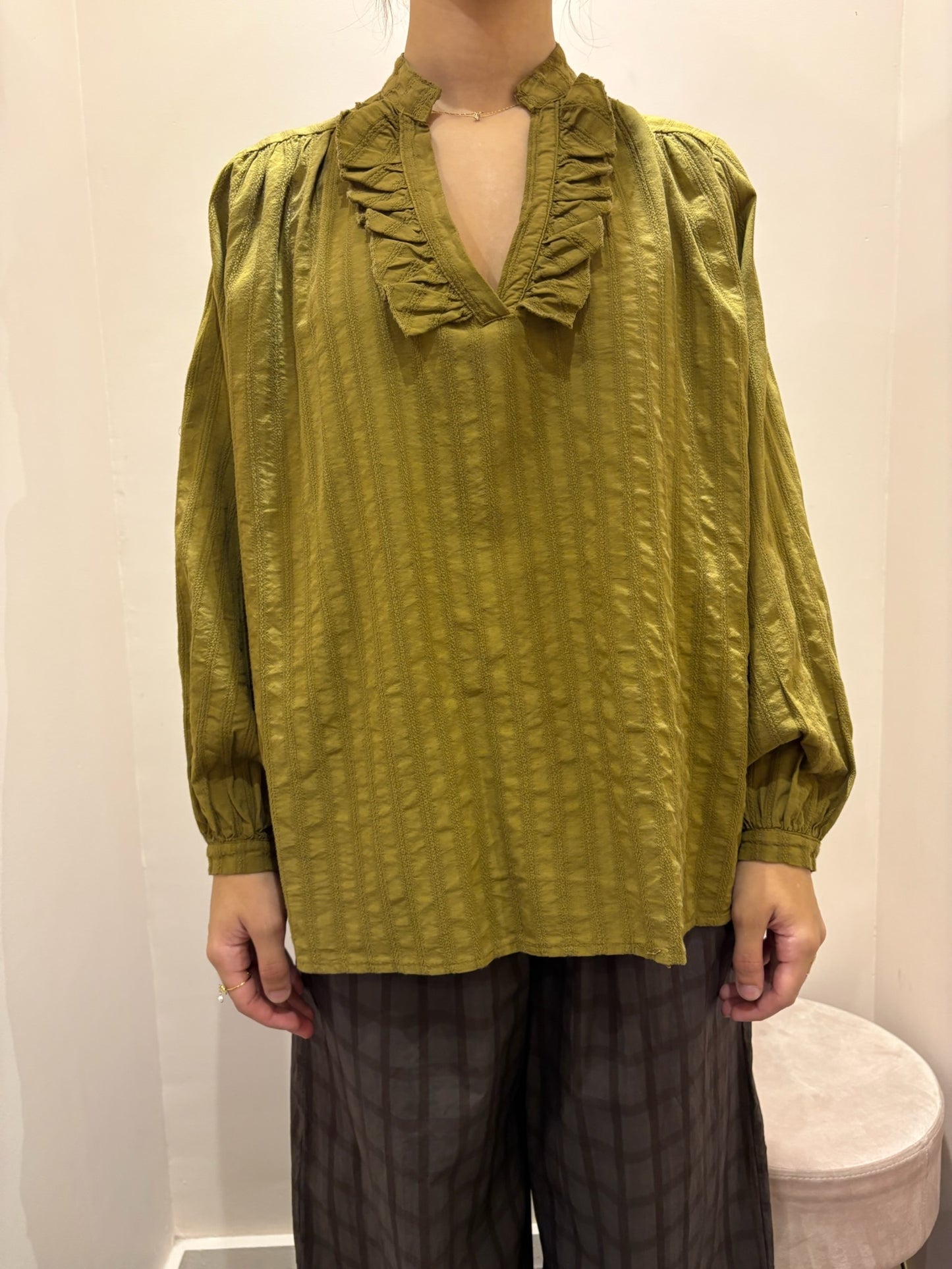 JOHANNA-Blouse ample col volanté gaufrée