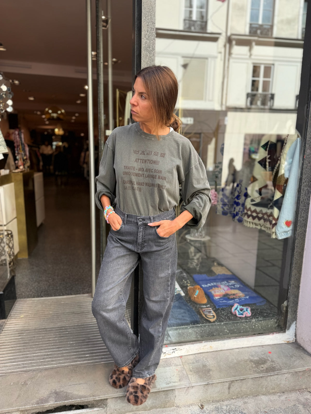 JOHANNA - T shirt délavé « Attention »