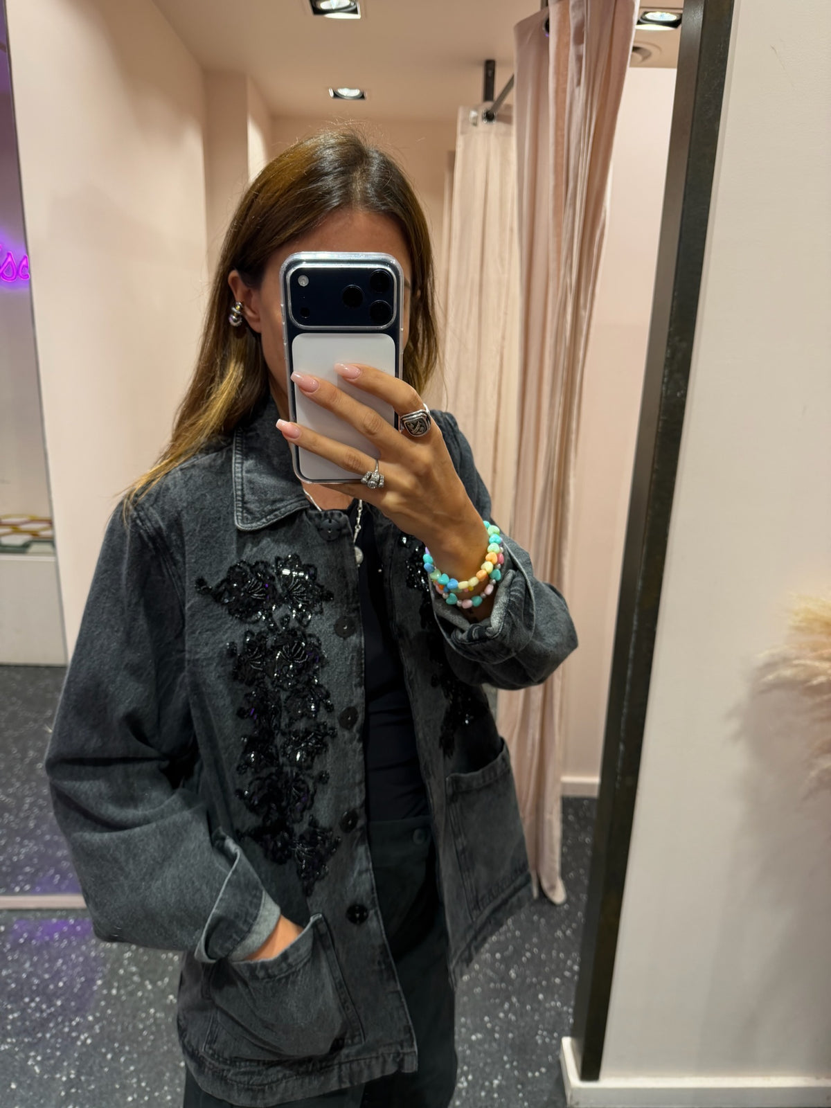 V de Vinster - Veste denim noire brodée