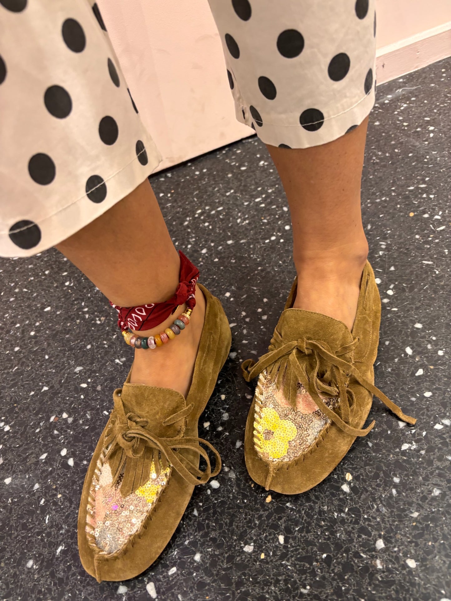 Mocassins souples en daim et sequins dorés - ANNIEL