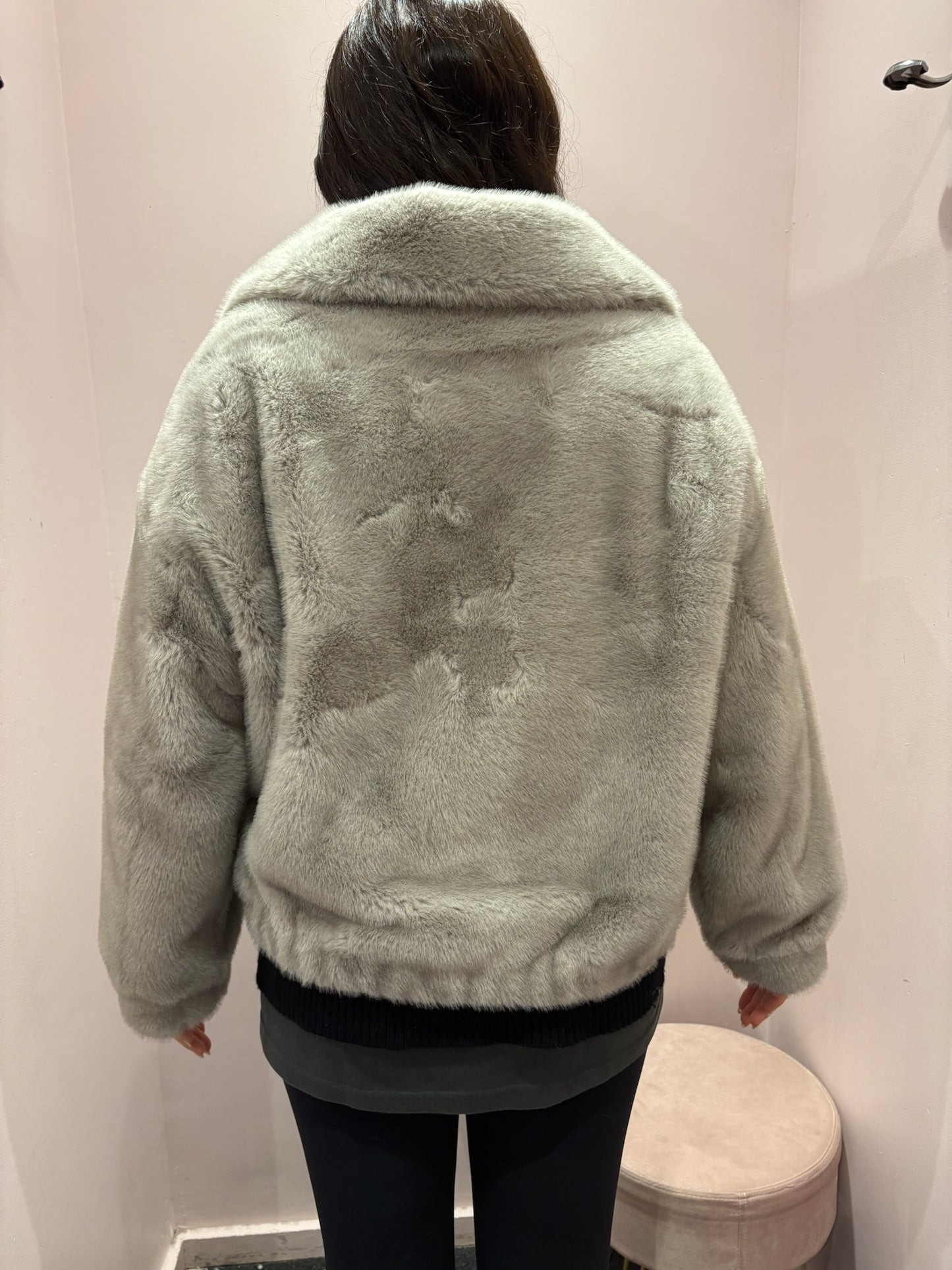 Blouson en fausse fourrure gris