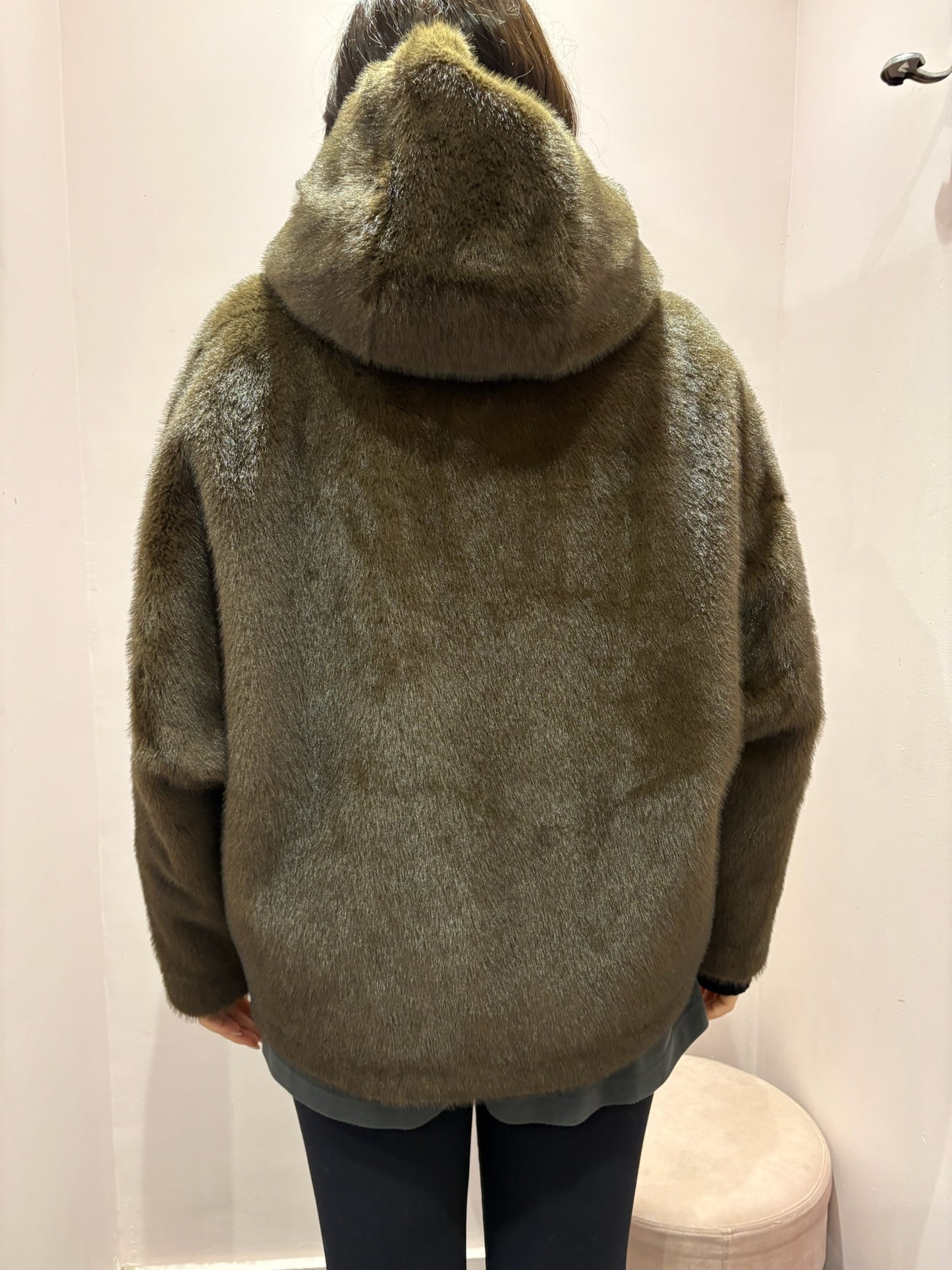 Veste à capuche en fausse fourrure marron