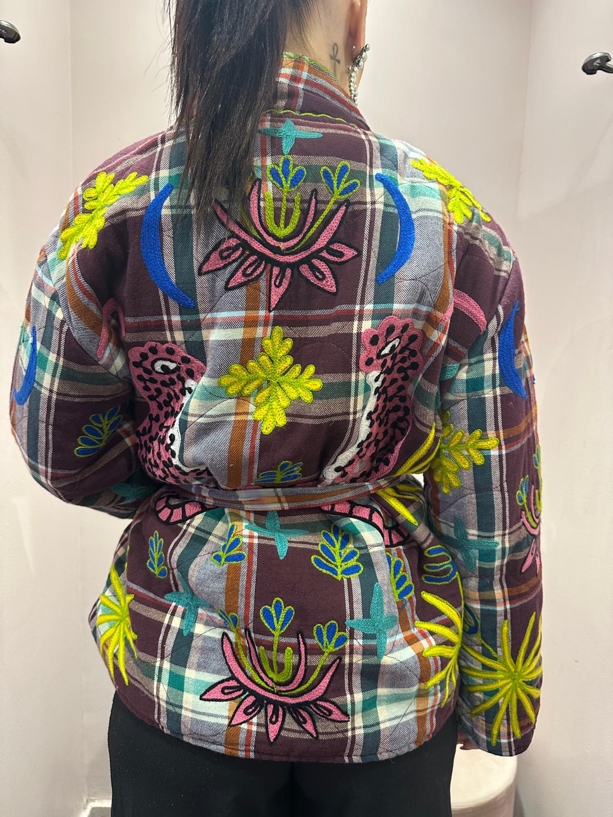Kimono artisanal - tons bordeaux, bleu et gris, motifs jaunes