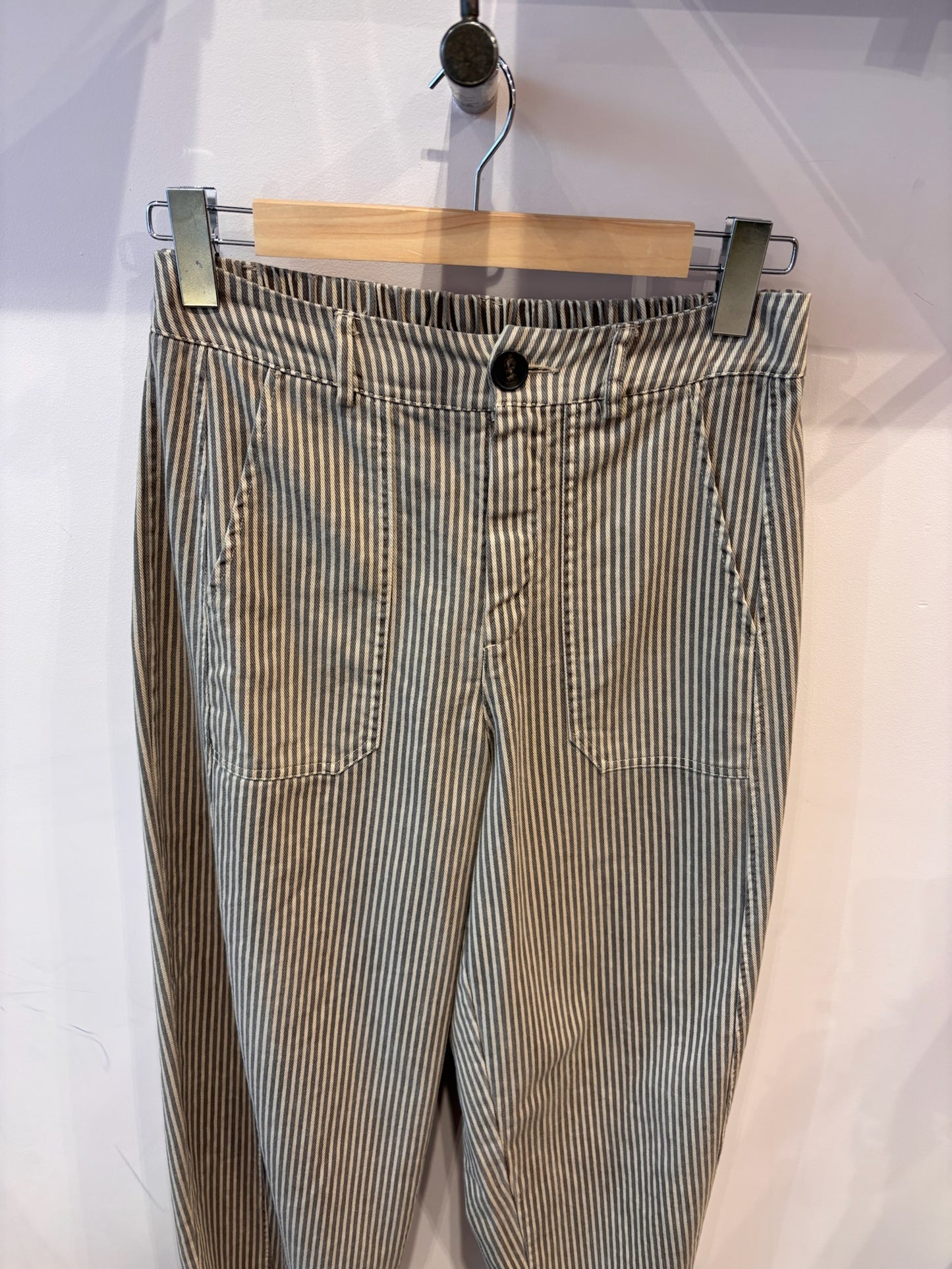 Pantalon Johanna cargo rayé