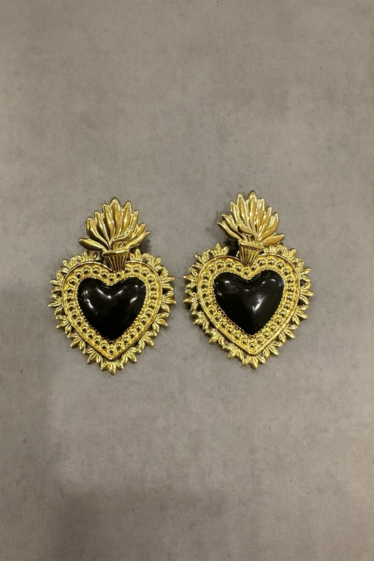 Boucles d'oreilles coeur enflammé, centre noir