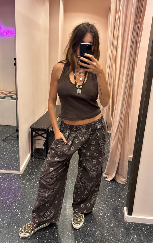 MOMENT- Pantalon cargo imprimé bandana