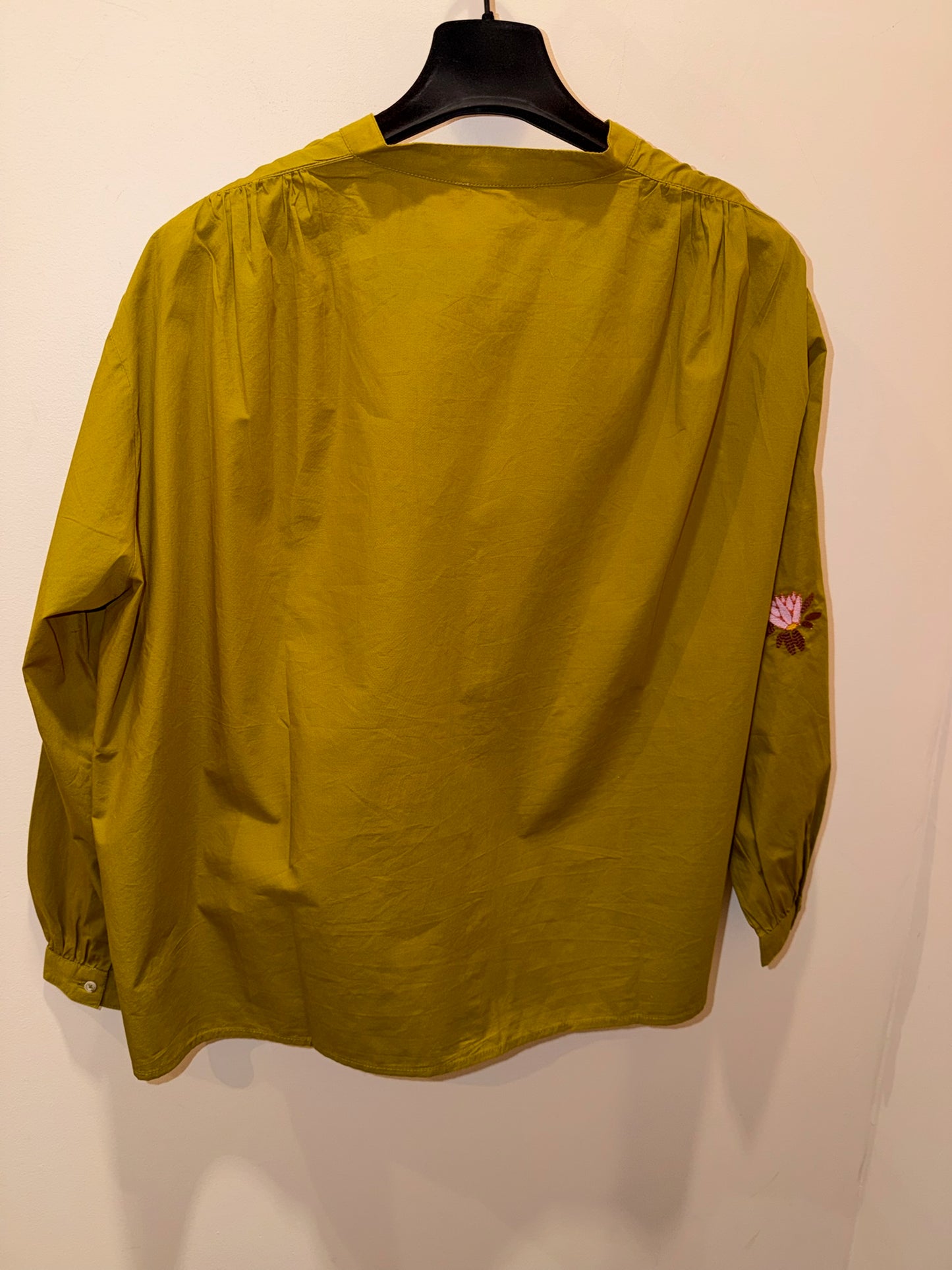 SACRÉ COEUR - Chemise brodée verte