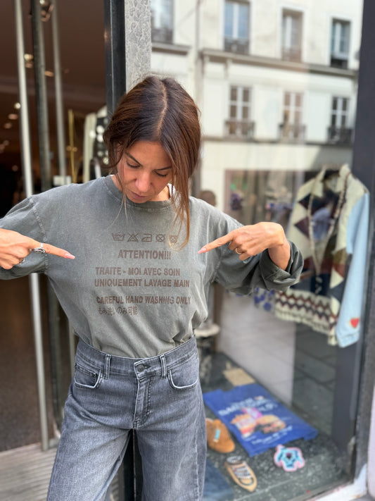 JOHANNA - T shirt délavé « Attention »