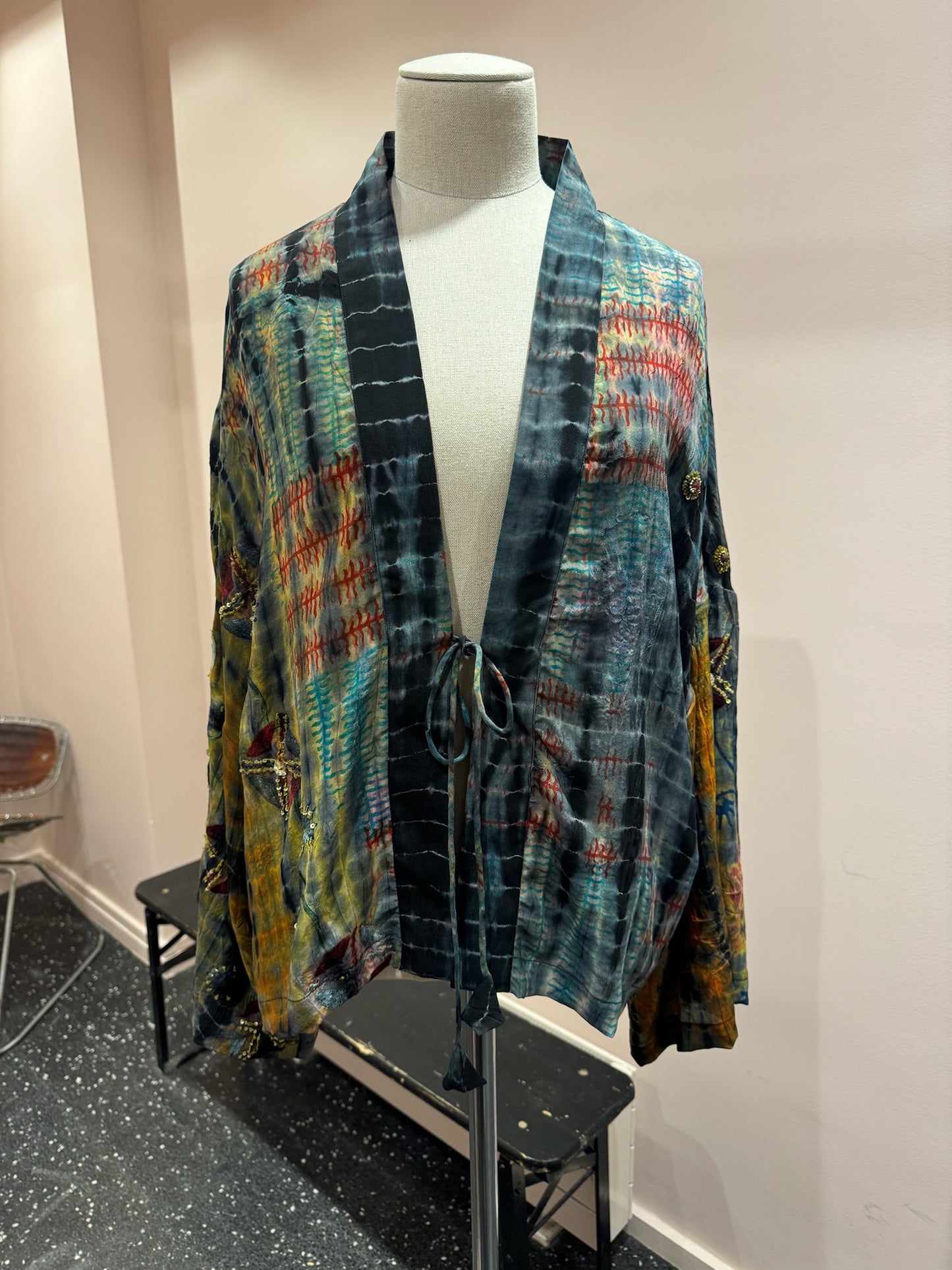 Kimono en soie et broderies