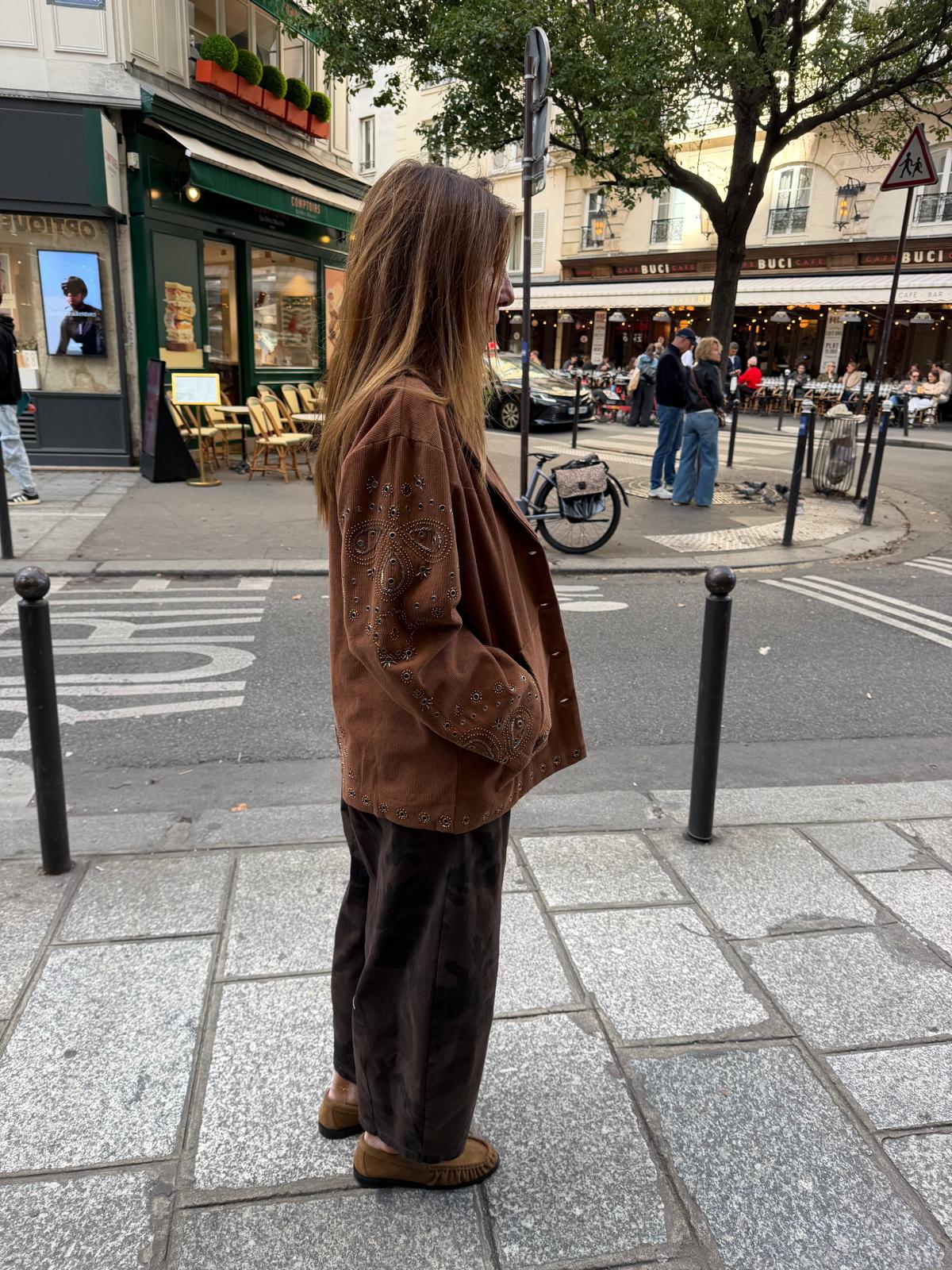 THE CORNER - Veste en velours brodée de perles et à œillets