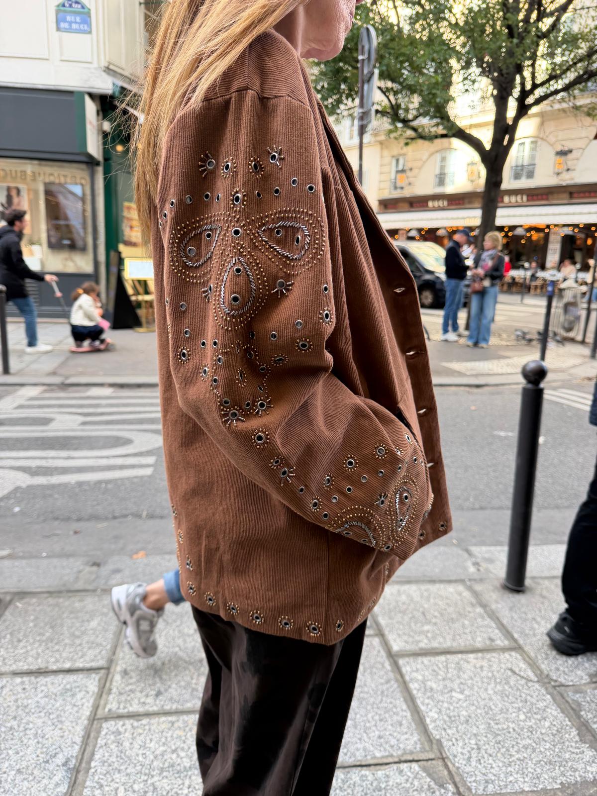 THE CORNER - Veste en velours brodée de perles et à œillets