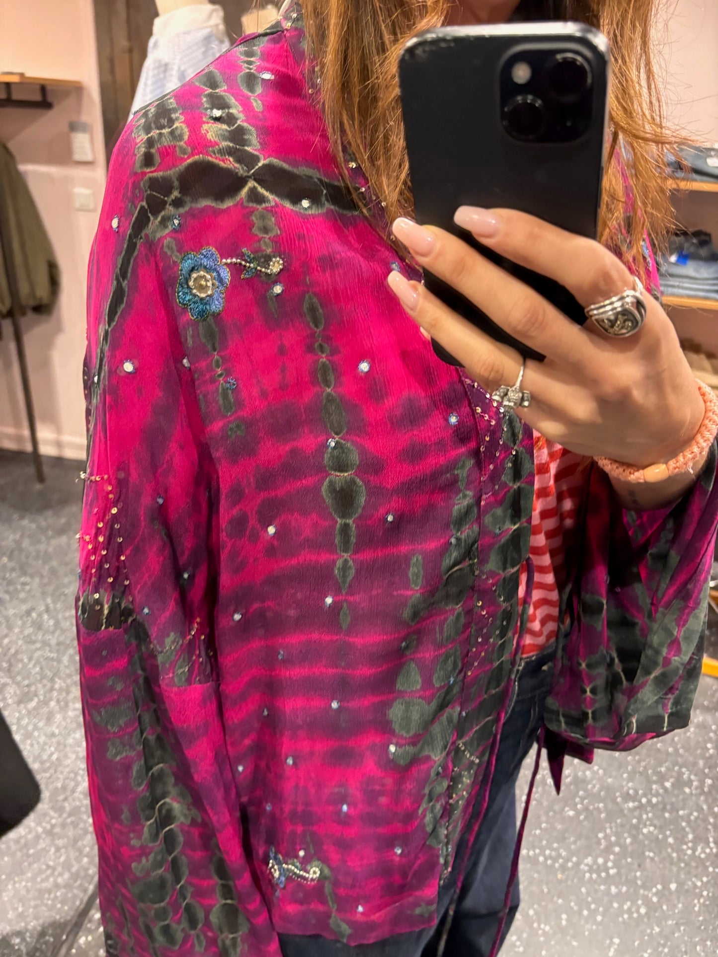 Kimono en soie et broderies