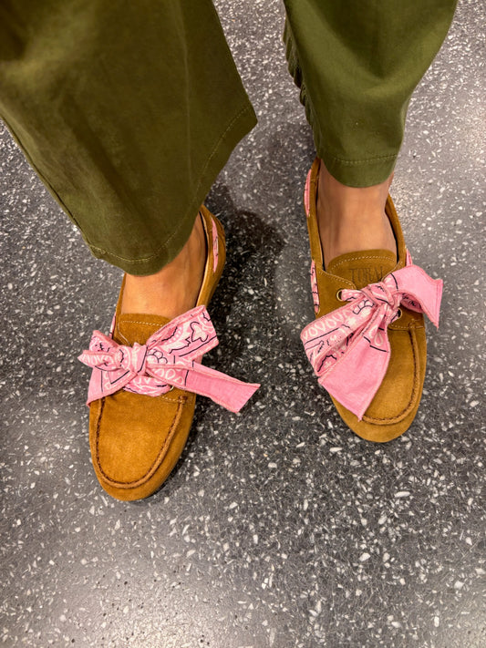 Mocassins en daim cognac & bandana rose - TORAL