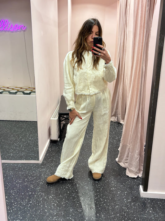 MAISON HÔTEL - Pantalon Otto “Ivory whisper”