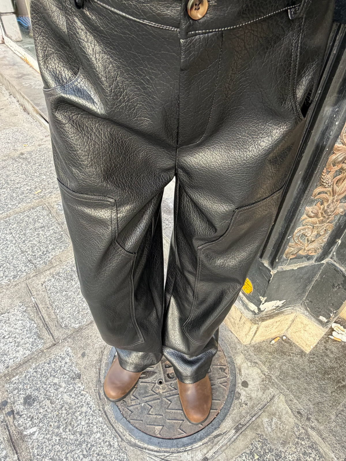 THE CORNER - Pantalon worker similicuir