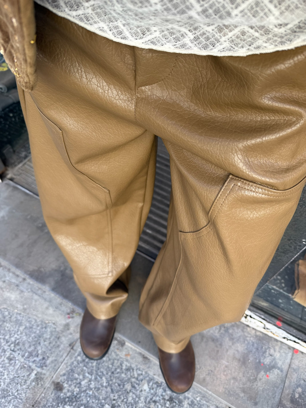THE CORNER - Pantalon worker similicuir