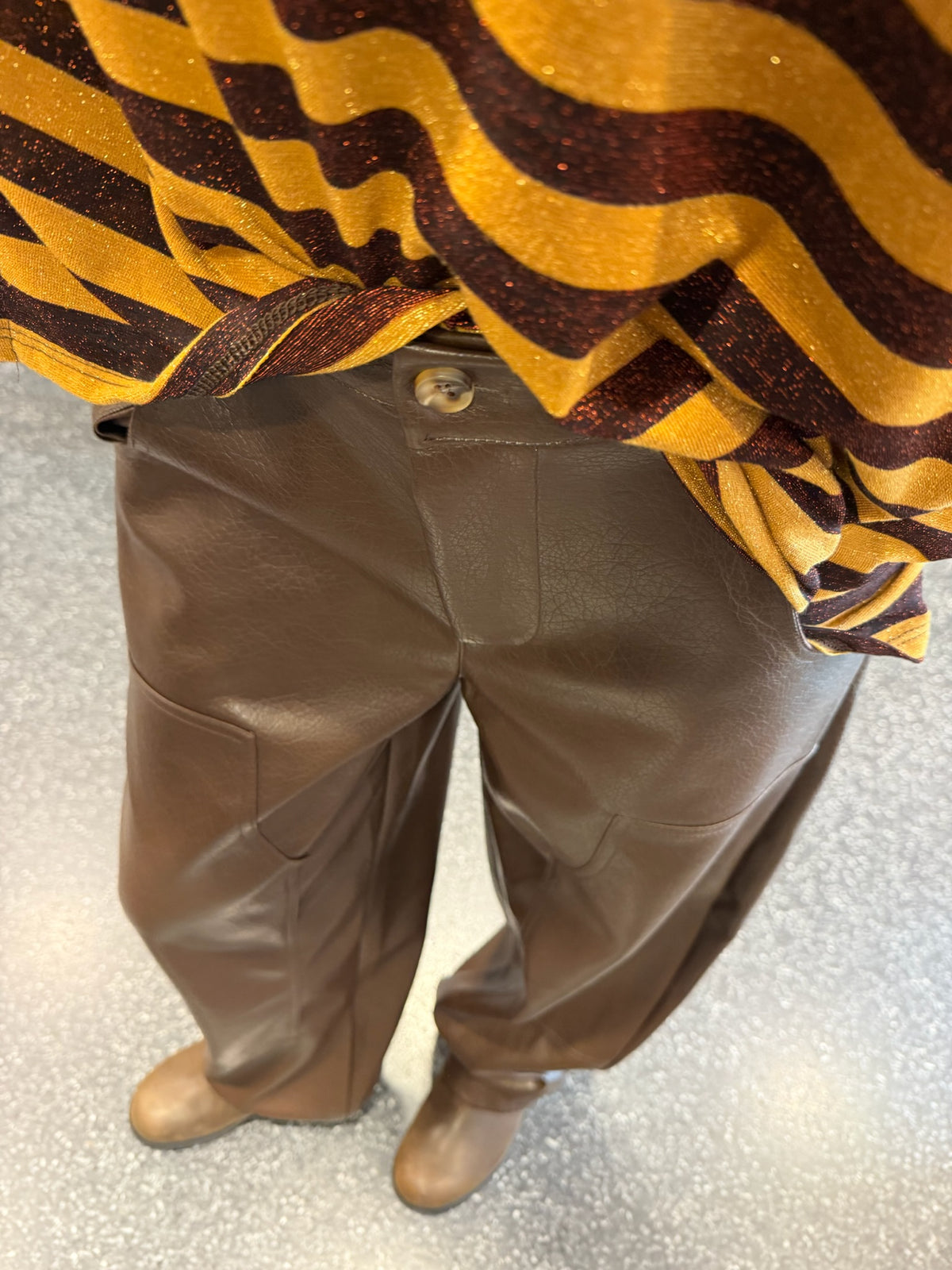 THE CORNER - Pantalon worker similicuir