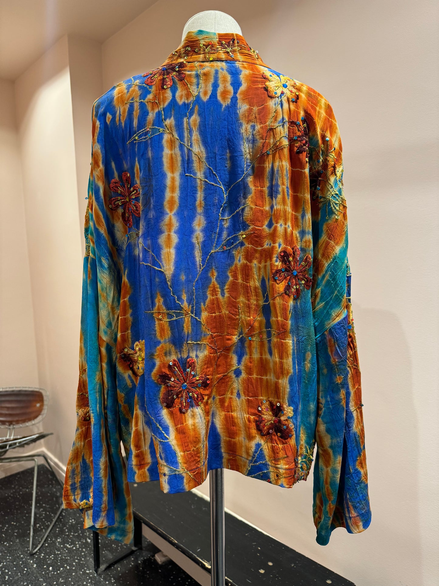 Kimono en soie et broderies