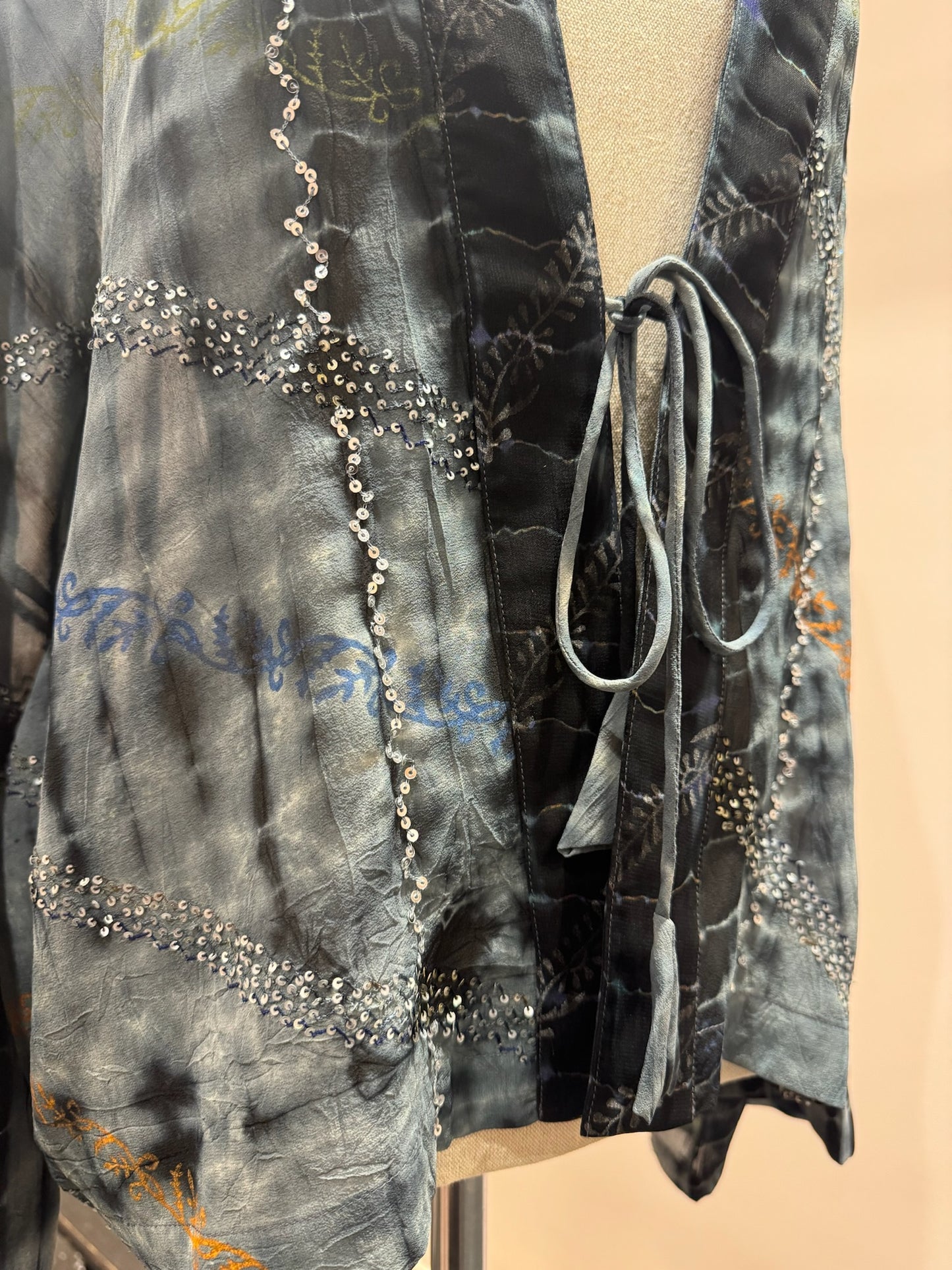 Kimono en soie et broderies