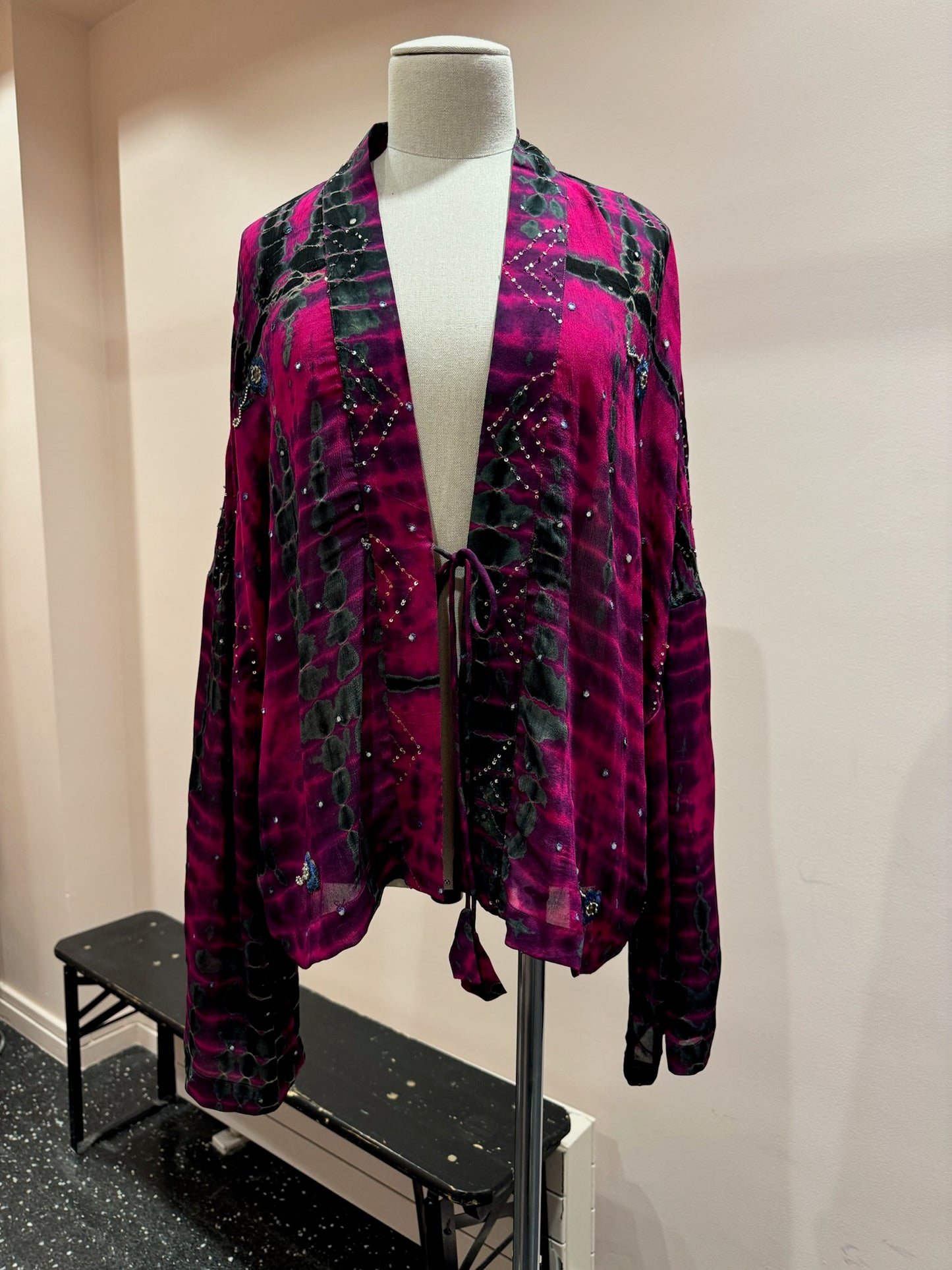 Kimono en soie et broderies