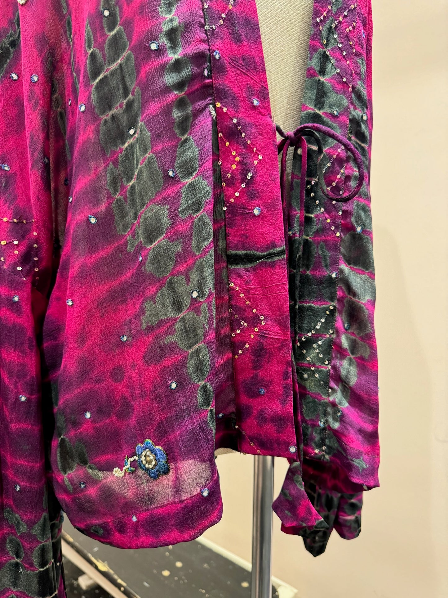 Kimono en soie et broderies