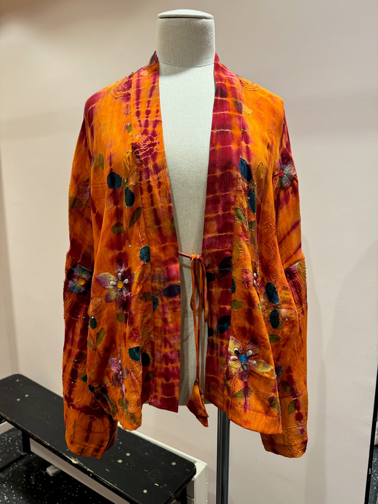 Kimono en soie et broderies