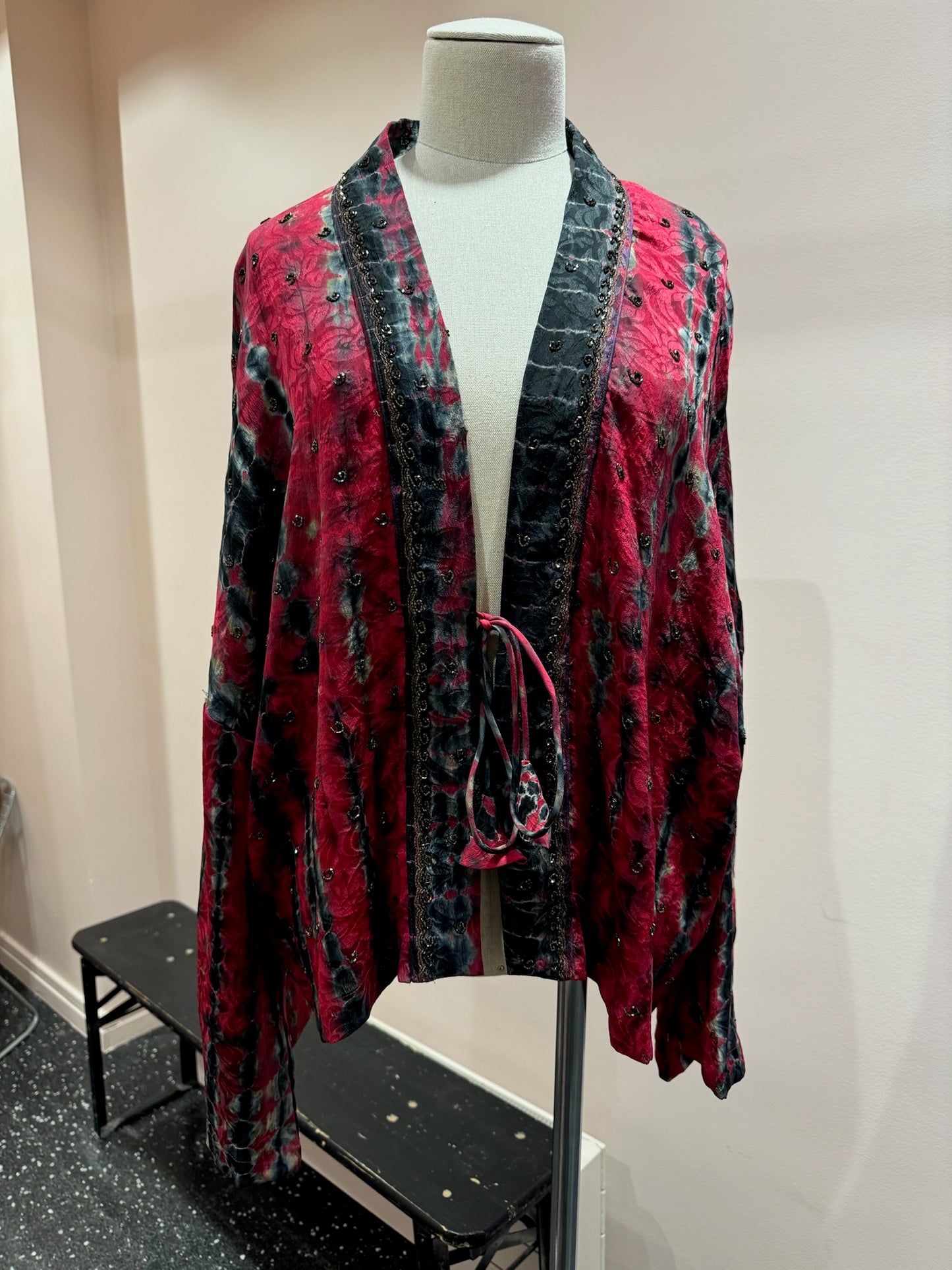 Kimono en soie et broderies