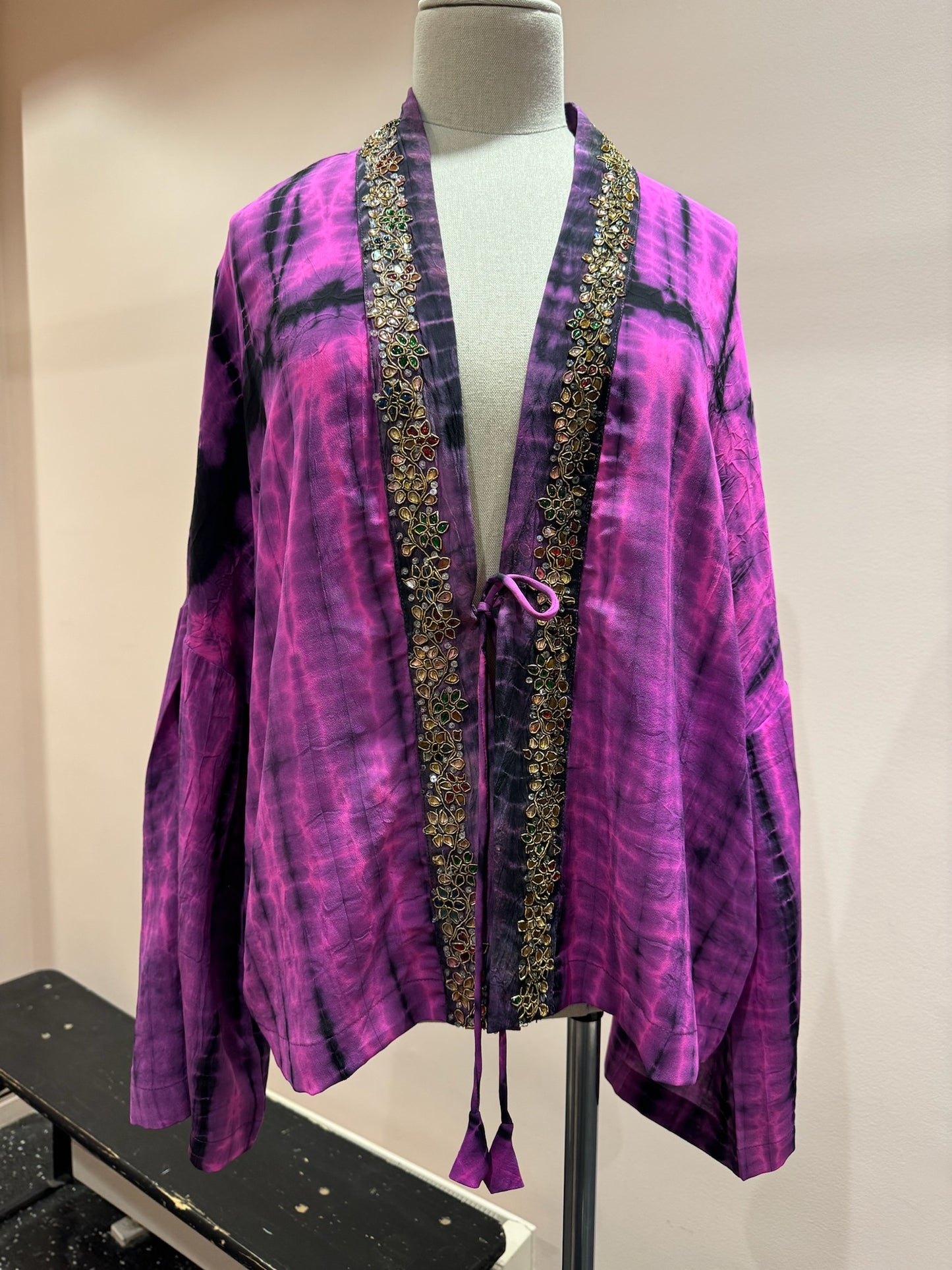 Kimono en soie et broderies