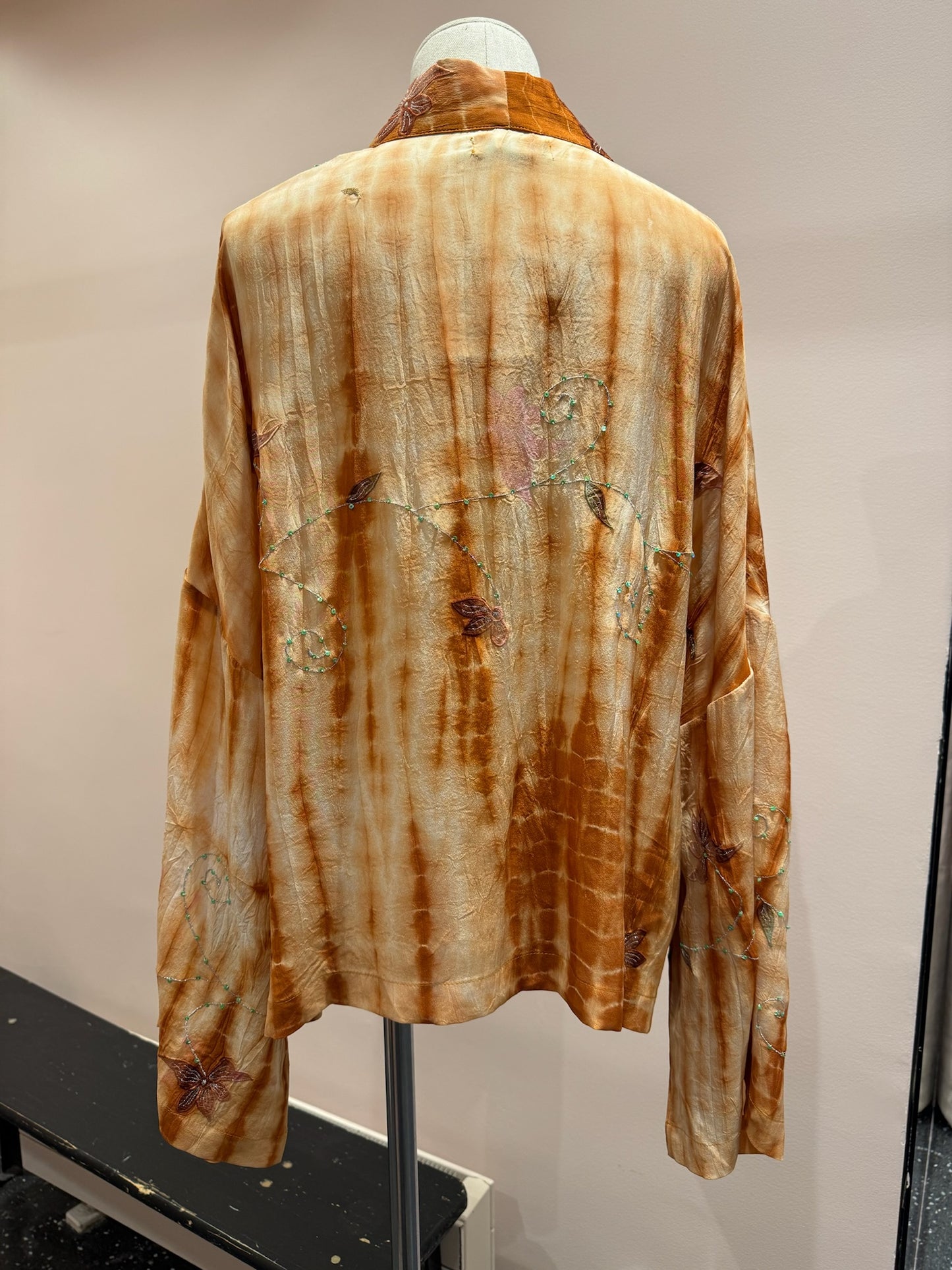 Kimono en soie et broderies
