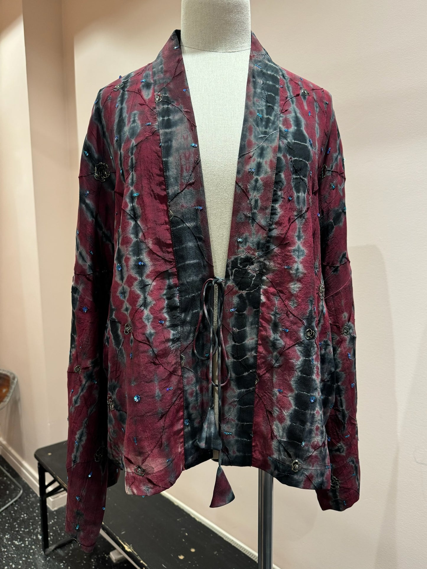 Kimono en soie et broderies