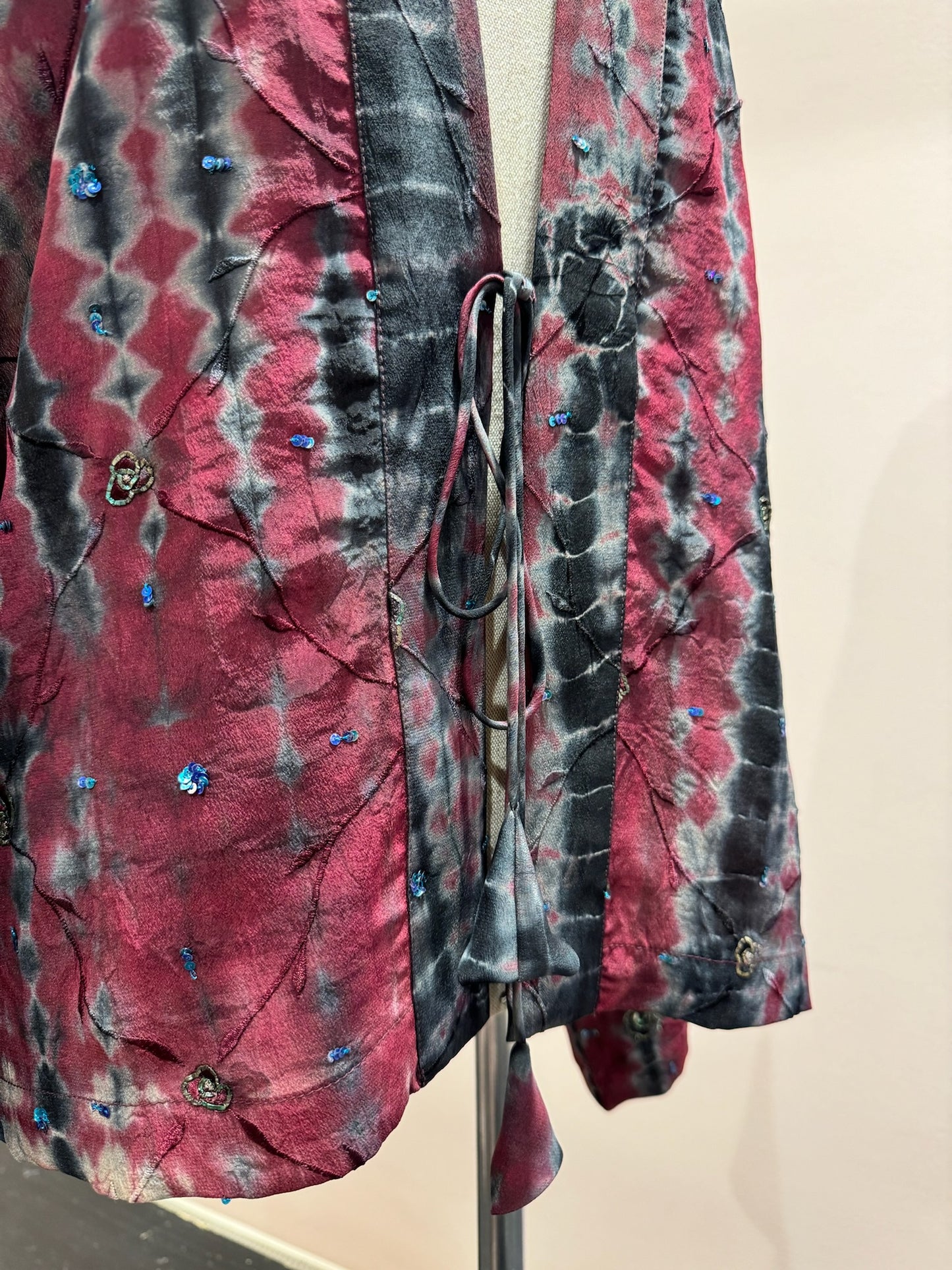 Kimono en soie et broderies