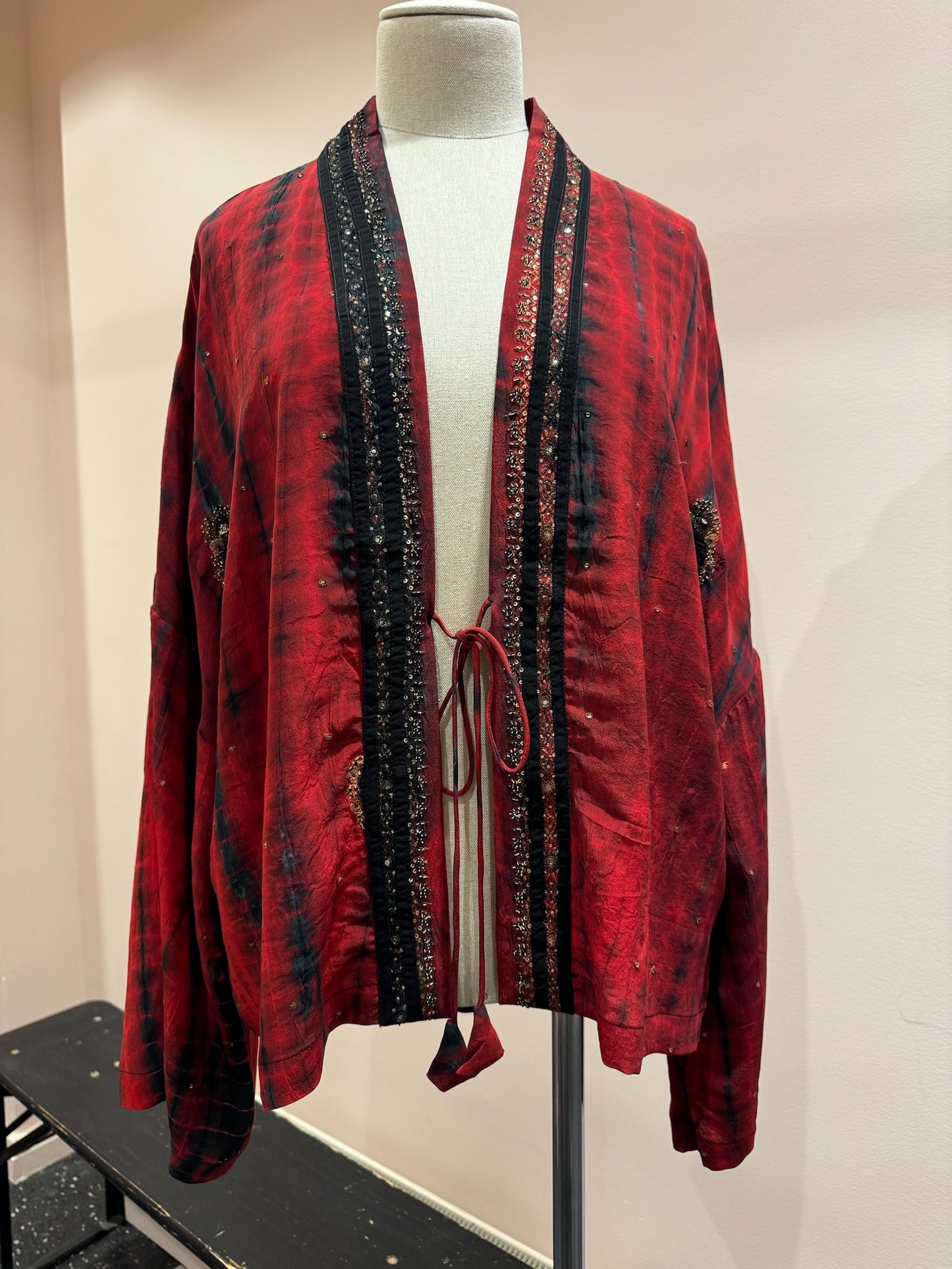 Kimono en soie et broderies