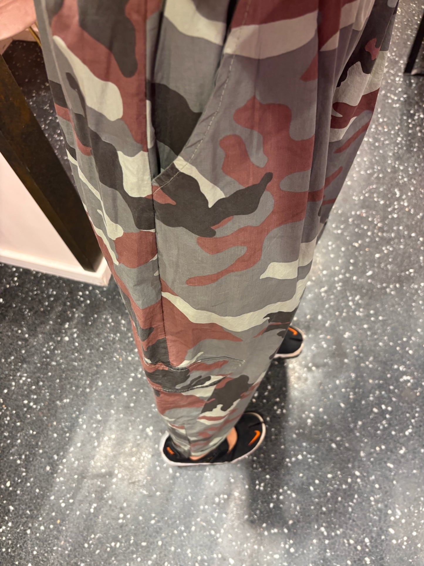 JOHANNA - cargo militaire ou uni