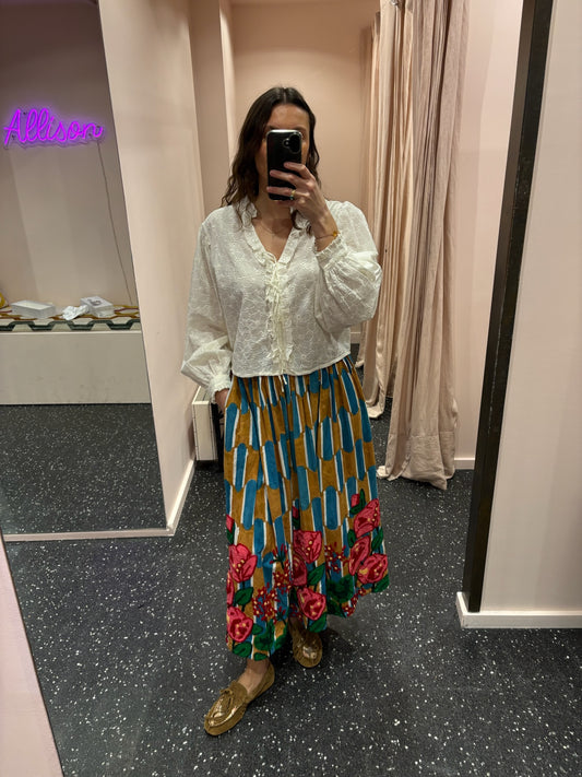 Jupe brodée motif graphique ocre & bleu (camélia) – XIWIKJ