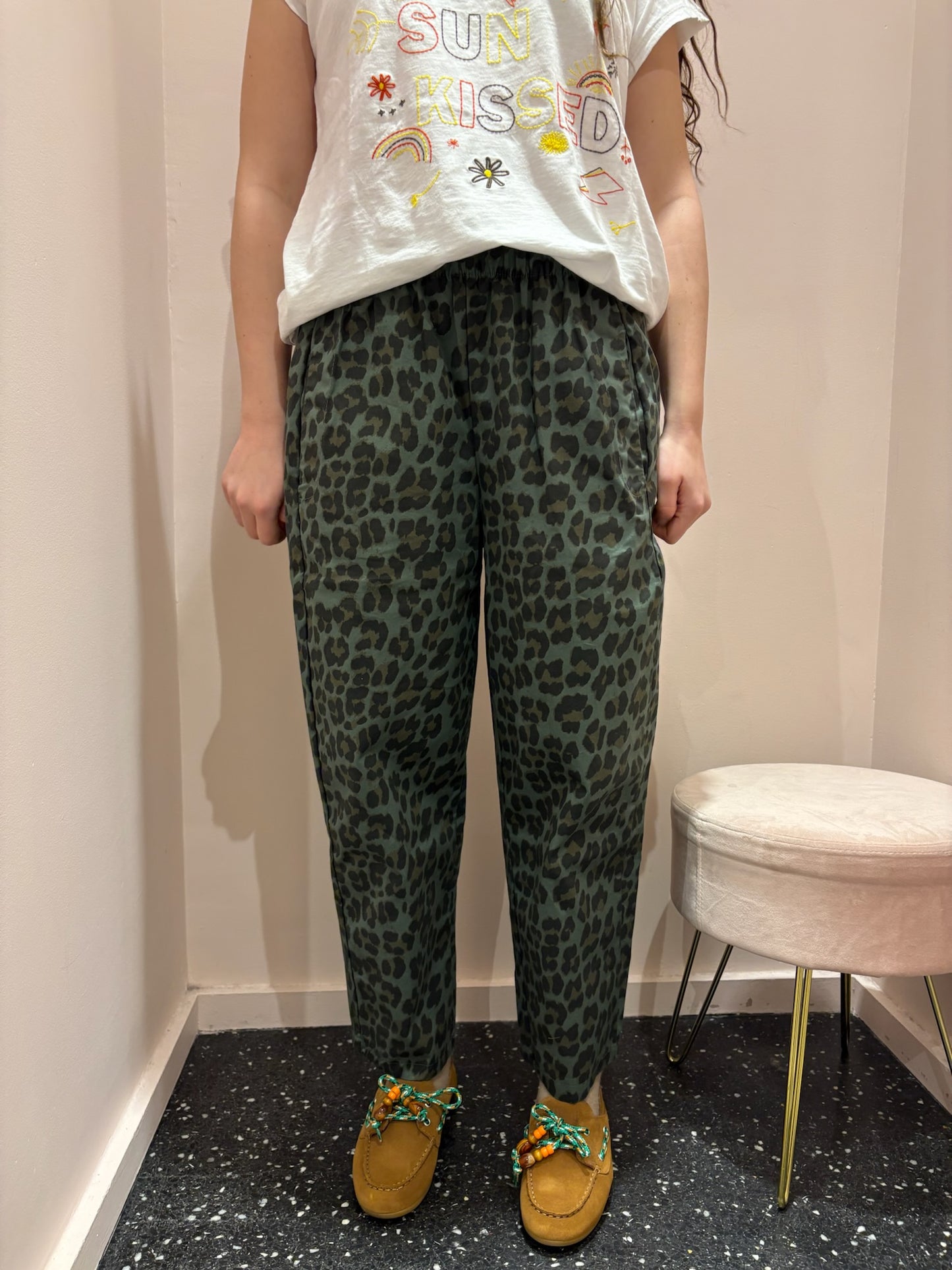 Pantalon Johanna léopard kaki