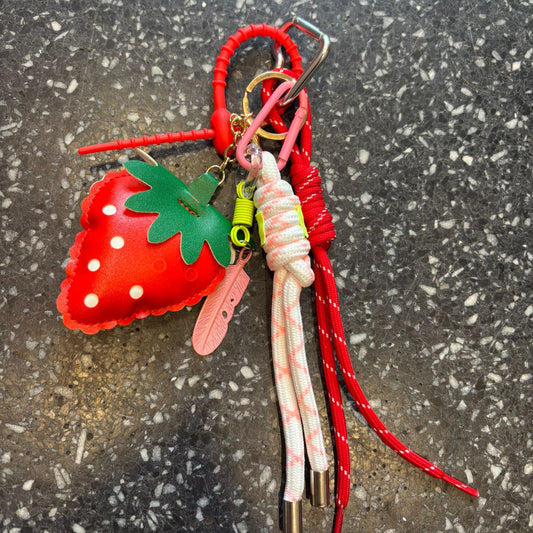 Bijou de sac fraise
