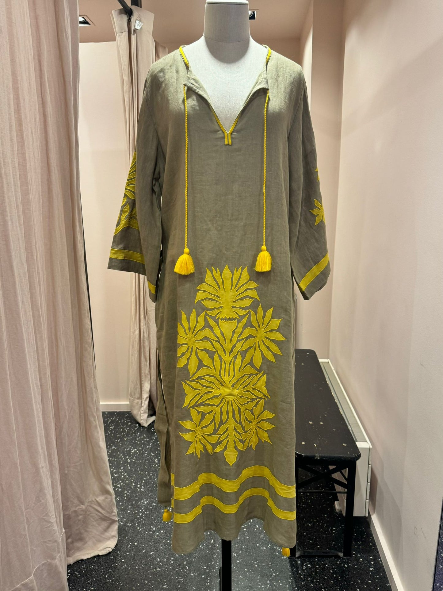 BENARAS – Robes en lin tissées main
