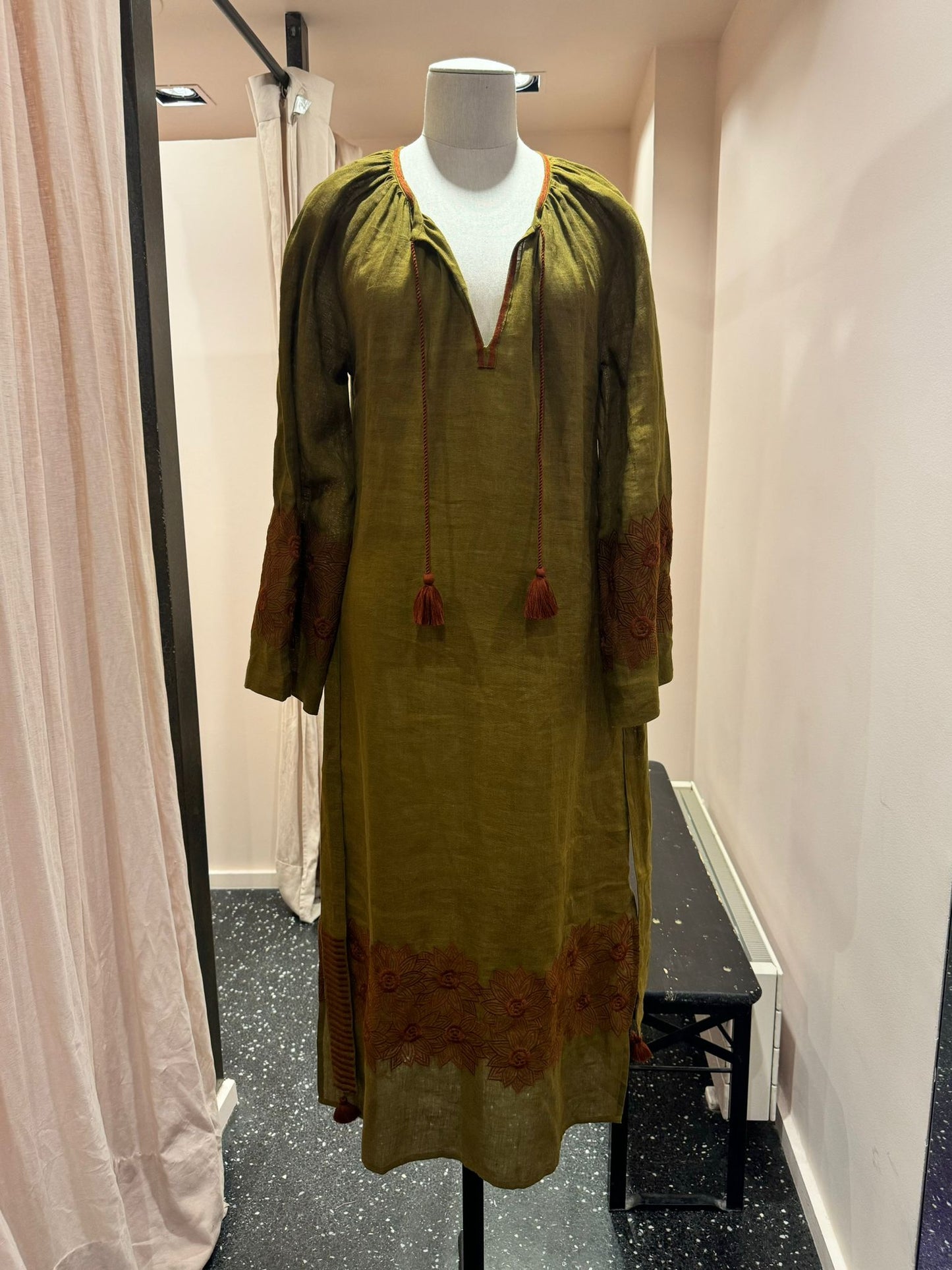 BENARAS – Robes en lin tissées main