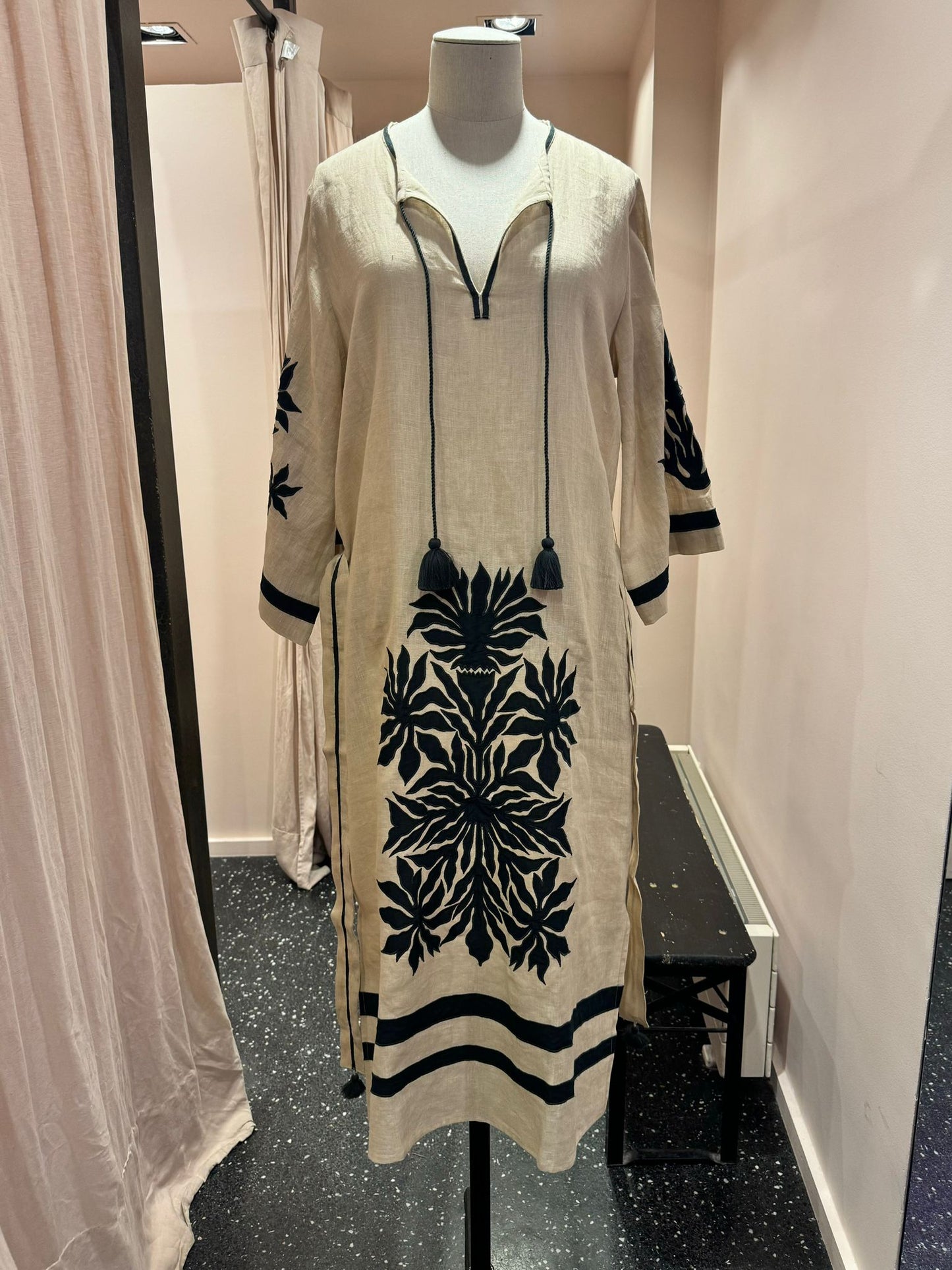 BENARAS – Robes en lin tissées main