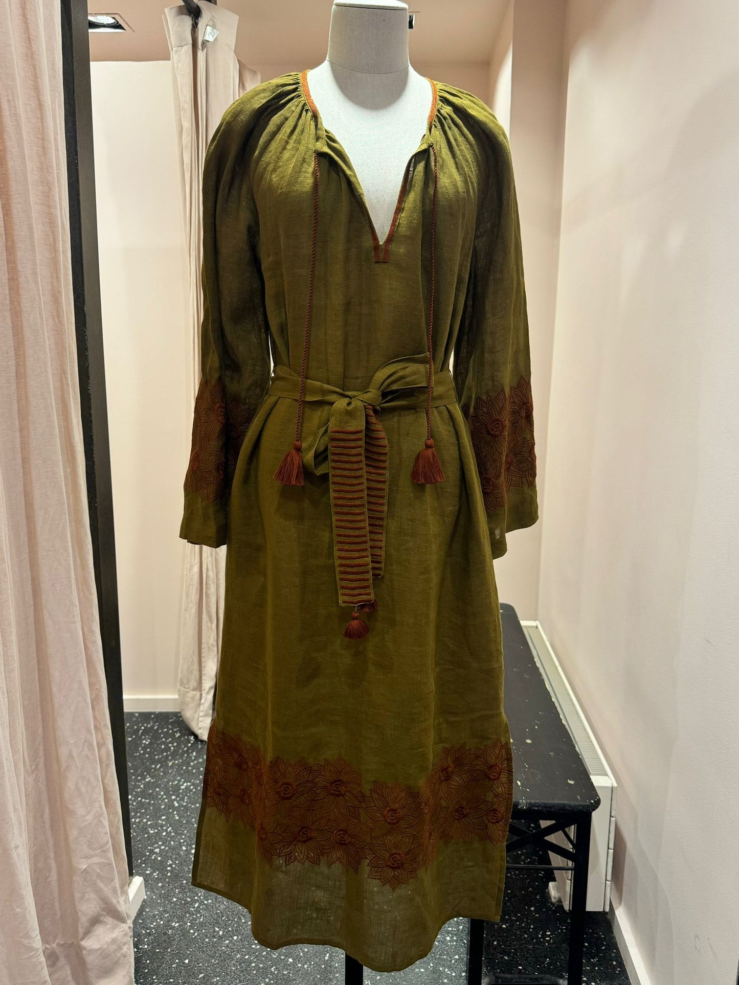 BENARAS – Robes en lin tissées main