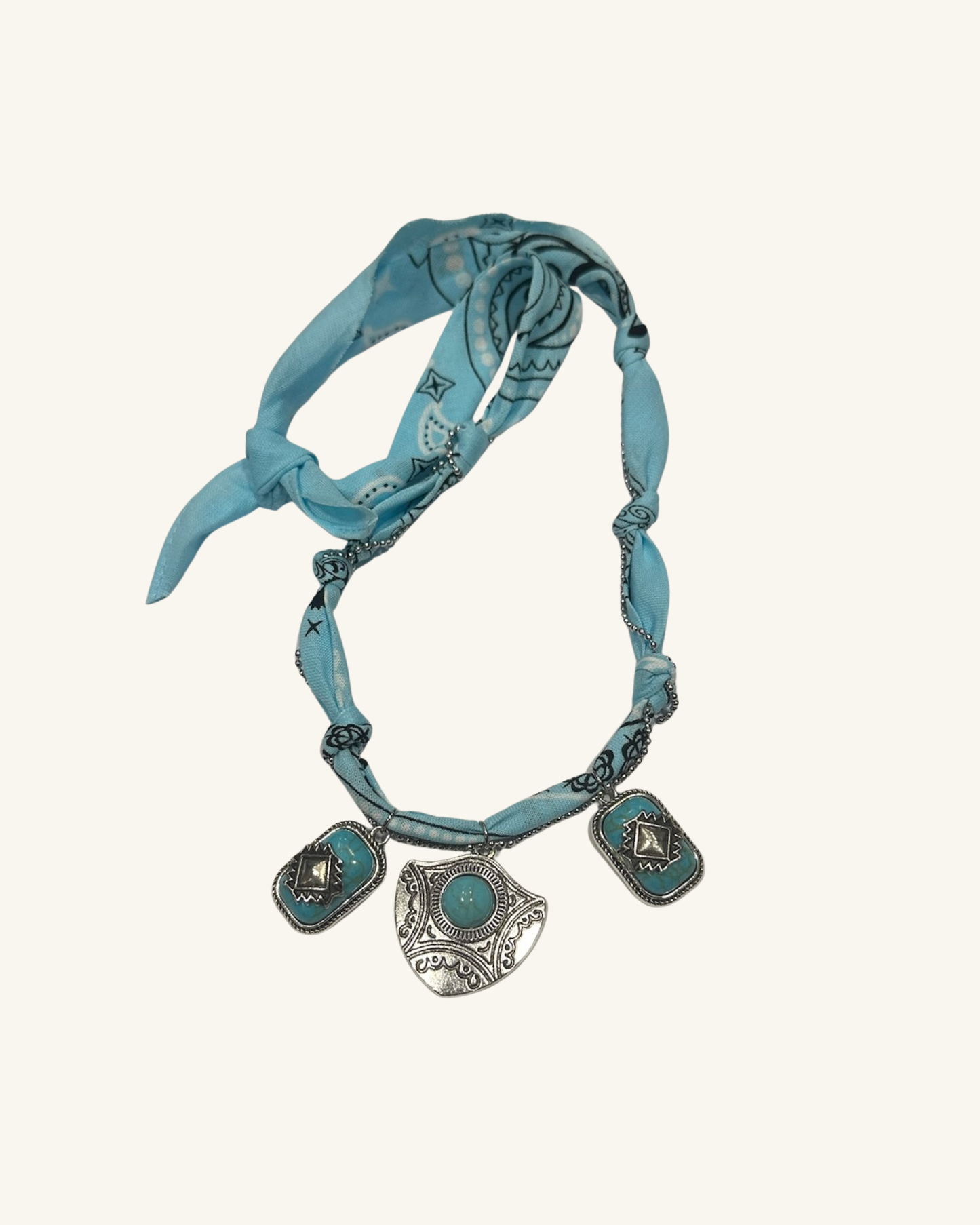 Collier Apache Bandana Bleu – Trio de pendentifs